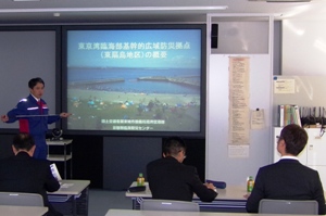 名古屋港管理組合の3名の方が視察されました。