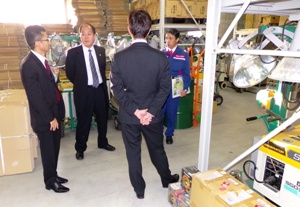 名古屋港管理組合の3名の方が視察されました。