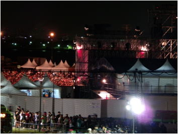 　終了間際　20：30頃